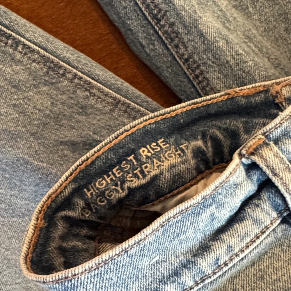 New American Eagle High Rise Baggy Straight Jeans 0 - Picture 4 of 5